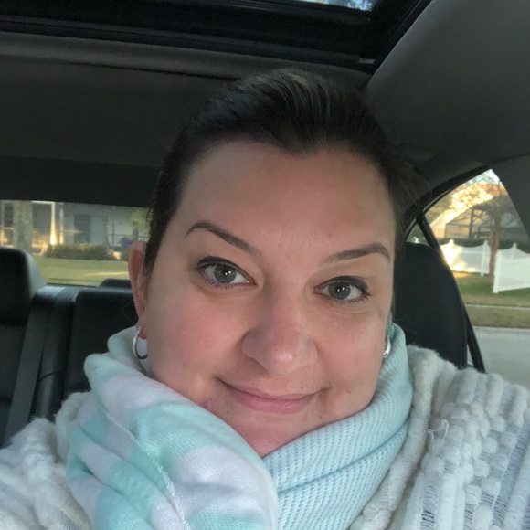 Meet your Posher, Jamie - Picture 2 of 2